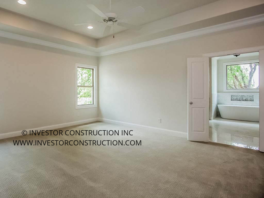4634 W Amherst Ave, Dallas, Briarwood, master bedroom. View full photo gallery at: https://goo.gl/MKSBUz