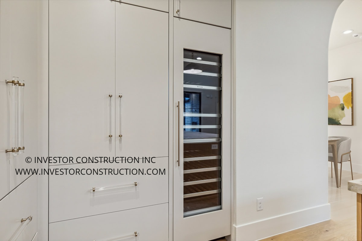 5441 Sewanee, Highland Park kitchen 5. View full photo gallery at: http://bit.ly/3LkbMCv