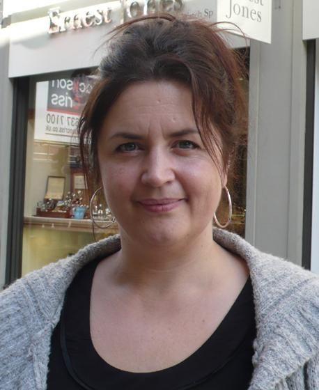 Ruth Jones Photo #1