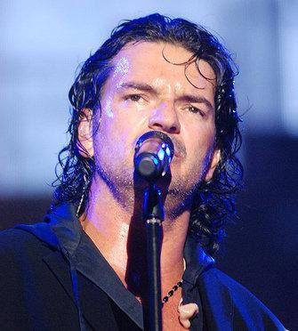 Ricardo Arjona Photo #1