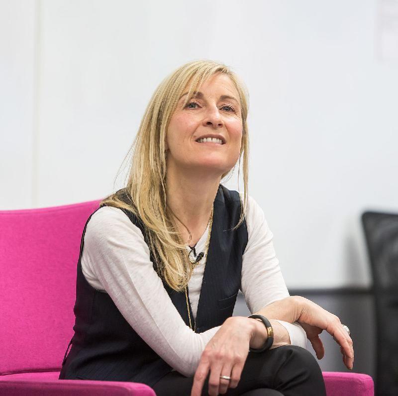 Fiona Phillips Photo #1