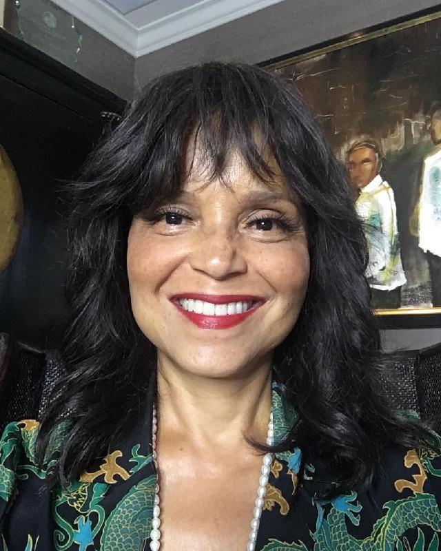 Victoria Rowell Photo #1