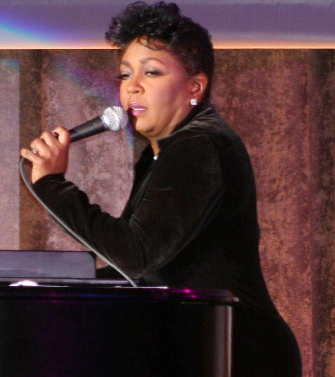 Anita Baker Photo #1