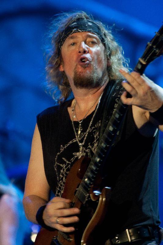 Adrian Smith Photo #1