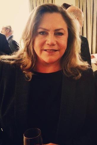 Kathleen Turner Photo #1