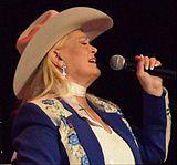 Lynn Anderson Photo #1