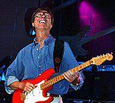 Hank Marvin Photo #1