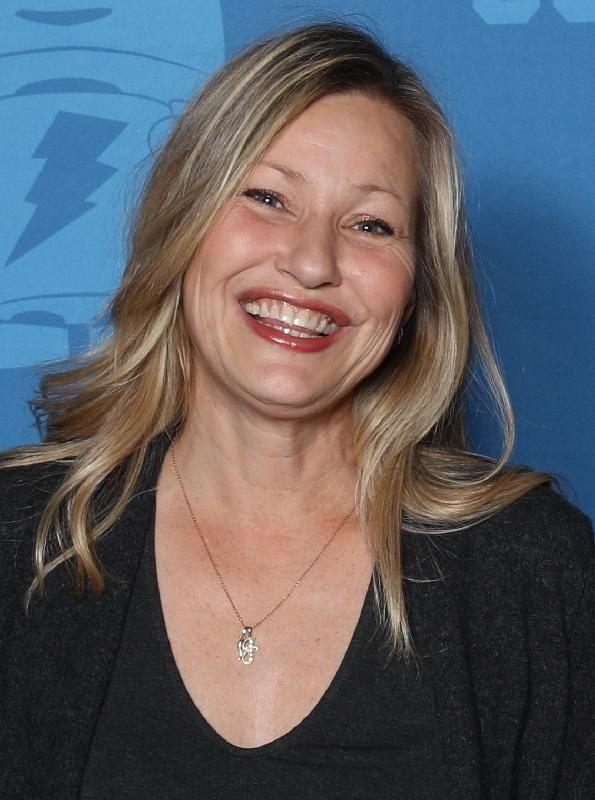 Joey Lauren Adams Photo #1