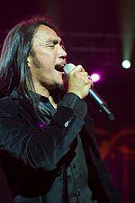 Arnel Pineda Photo #1