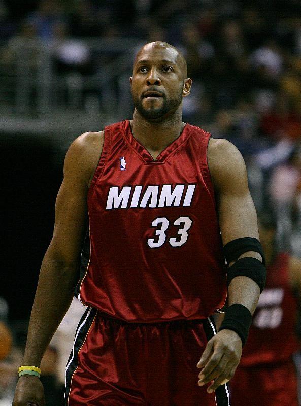 Alonzo Mourning Photo #1