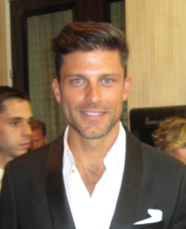 Greg Vaughan Photo #1