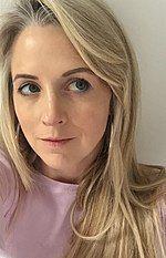 Isabel Oakeshott Photo #1