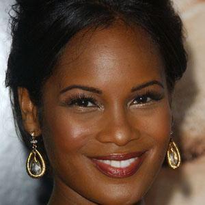 Robinne Lee Photo #1