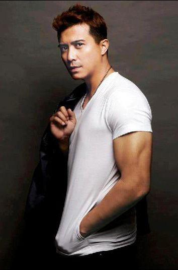 Aaron Aziz Photo #1