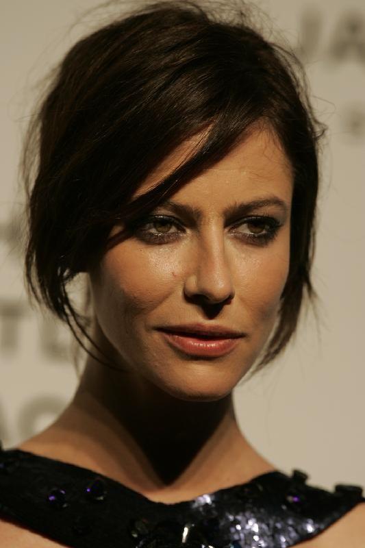 Anna Mouglalis Photo #1