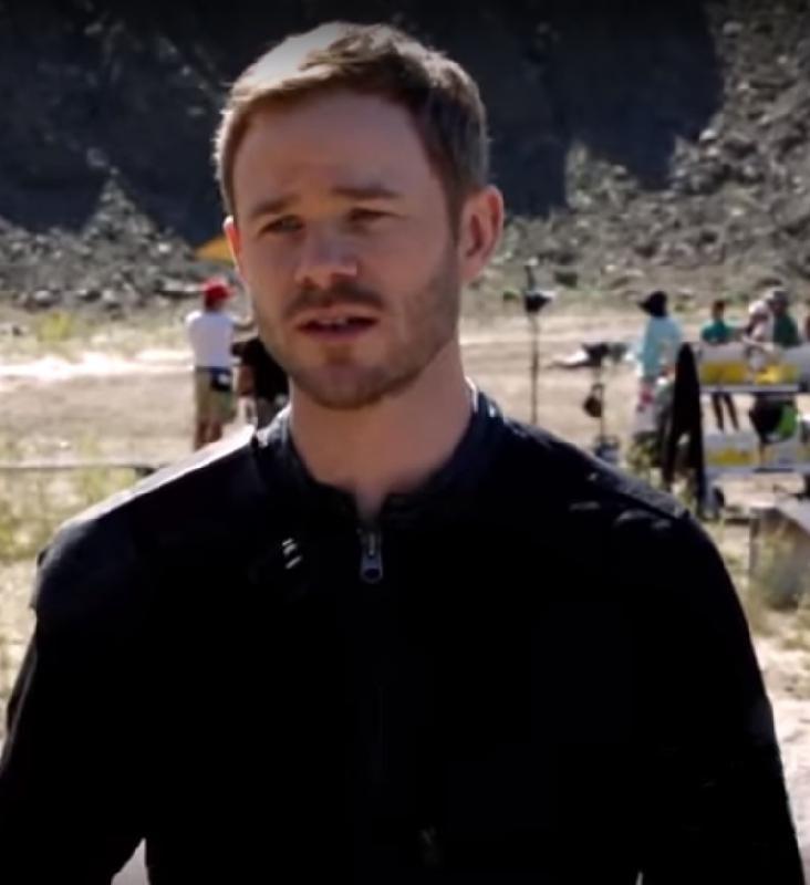 Aaron Ashmore Photo #1