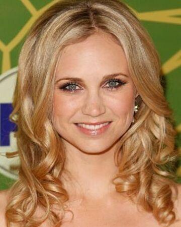 Fiona Gubelmann Photo #1