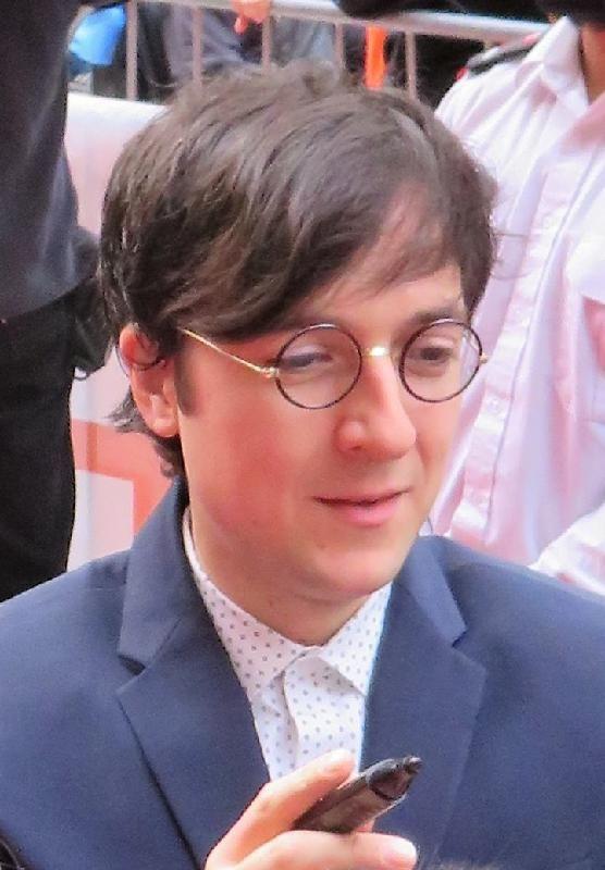 Josh Brener Photo #1