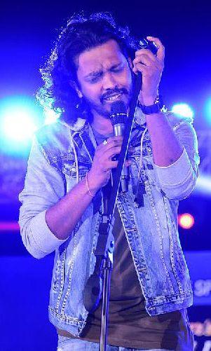 Nakash Aziz Photo #1