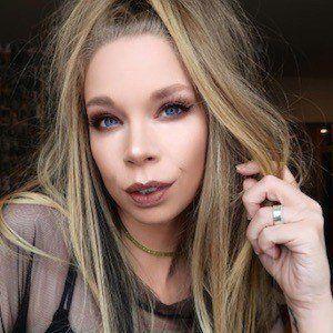 Grav3yardgirl Photo #1