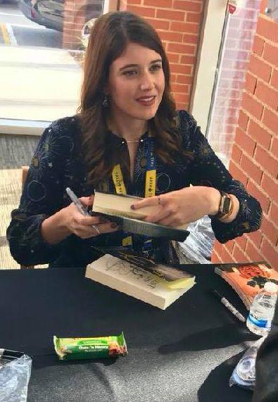 Alexandra Bracken Photo #1