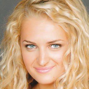 Ali Stroker Photo #1