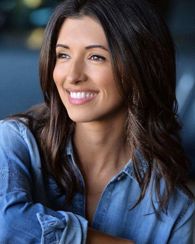 India De Beaufort Photo #1