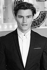 Oliver Cheshire Photo #1