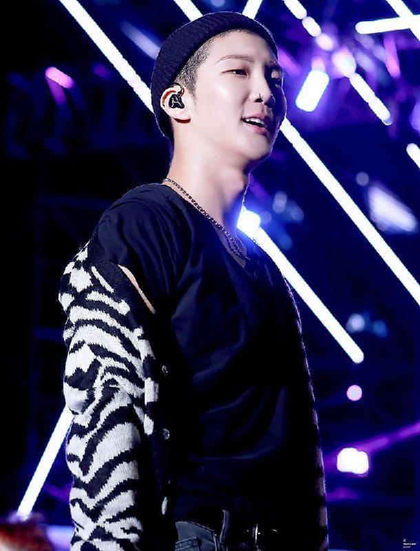 Lee Seung-hoon Photo #1