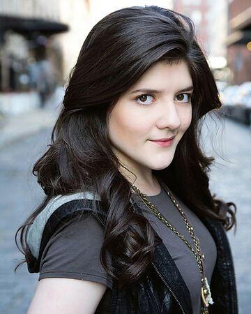 Madeleine Martin Photo #1