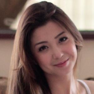 Donnalyn Bartolome Photo #1