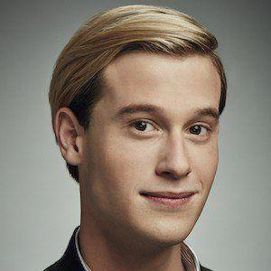 Tyler Henry Photo #1