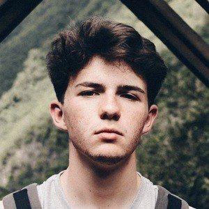 Petit Biscuit Photo #1