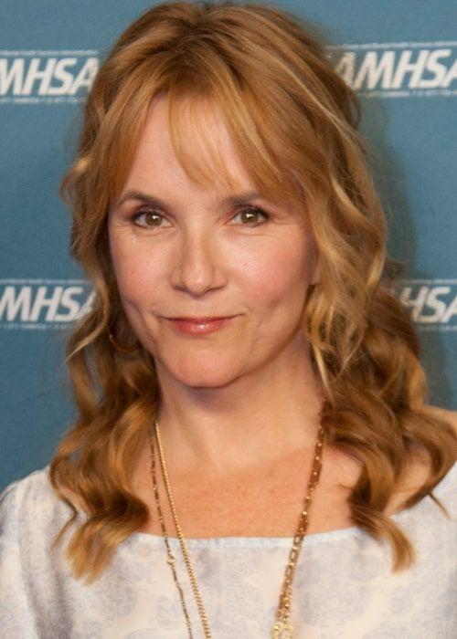 Lea Thompson Photo #1