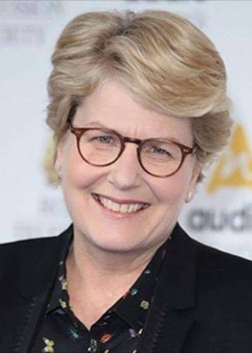 Sandi Toksvig Photo #1