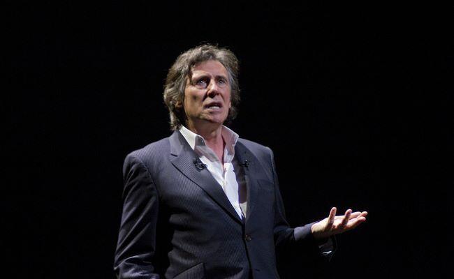 Gabriel Byrne Photo #1