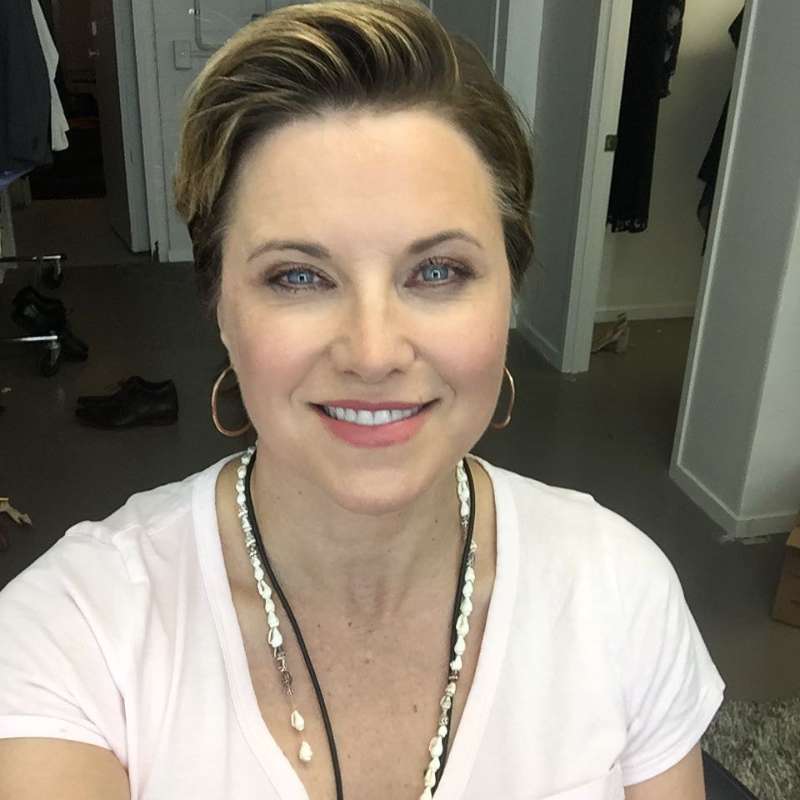 Lucy Lawless Photo #1