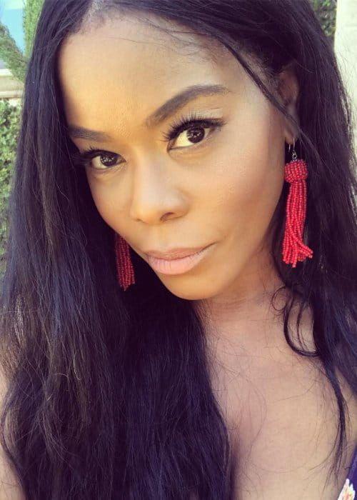 Golden Brooks Photo #1