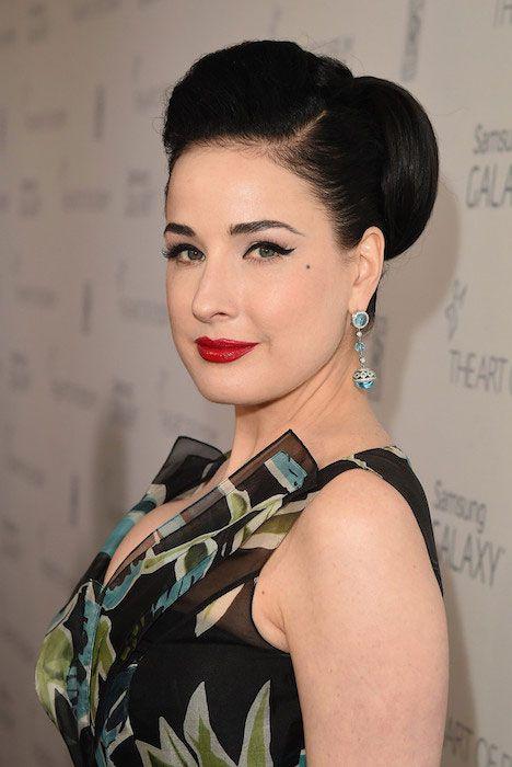 Dita Von Teese Photo #1