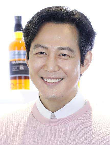 Lee Jung-jae Photo #1