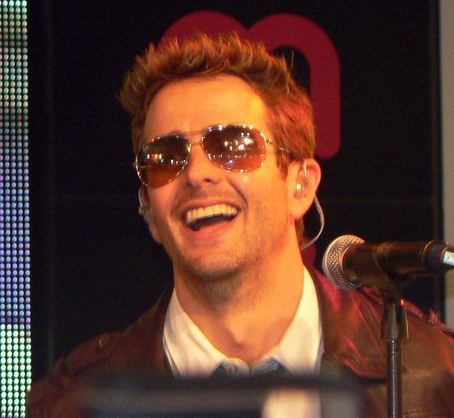 Joey McIntyre Photo #1