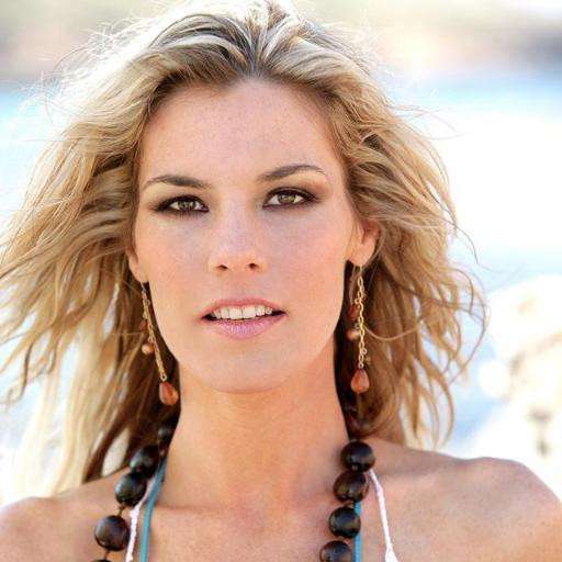 Jennifer Paige Photo #1