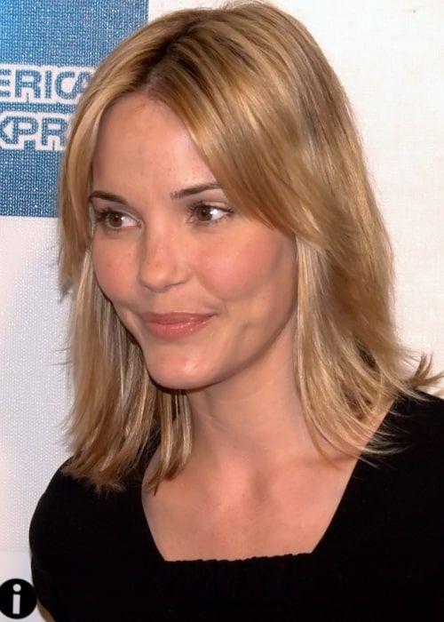 Leslie Bibb Photo #1