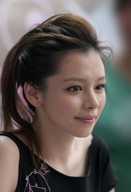 Vivian Hsu Photo #1