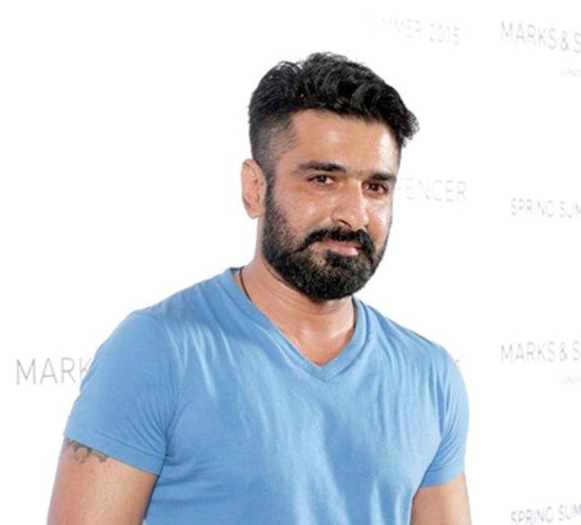 Eijaz Khan Photo #1