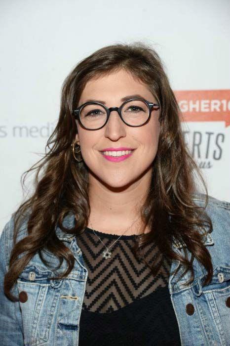 Mayim Bialik Photo #1