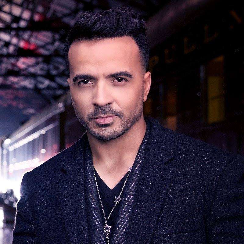 Luis Fonsi Photo #1