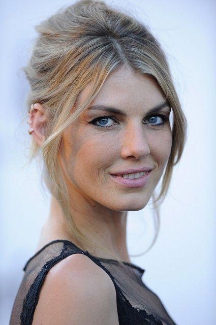 Angela Lindvall Photo #1