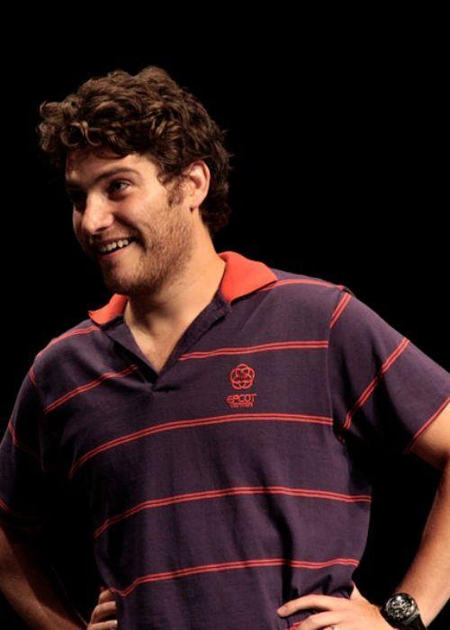 Adam Pally Photo #1