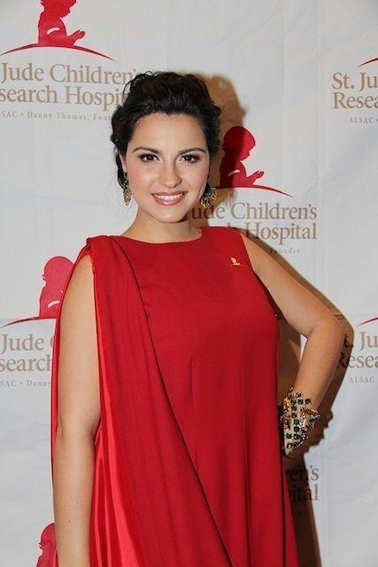 Maite Perroni Photo #1